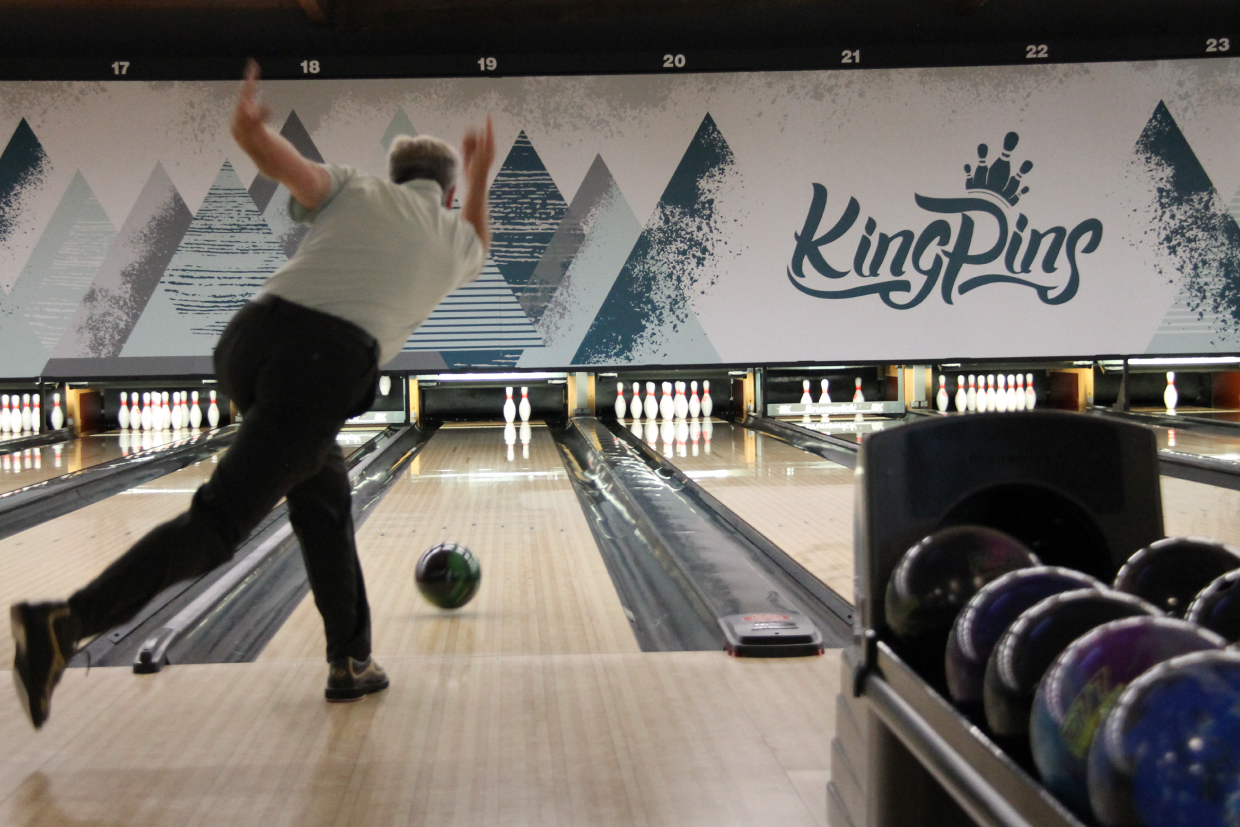 king pins bowling